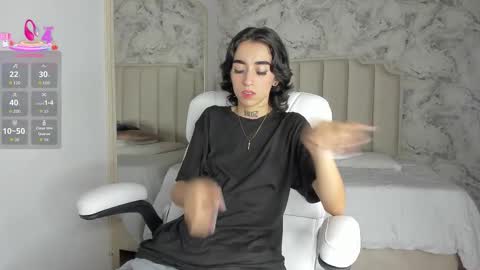 Shantal online show from 10-27-25, 03:32