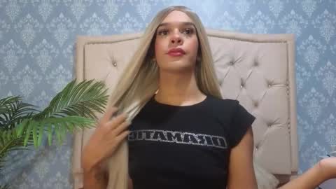 Snapshot of shantaljoness chatting on 11-03-25, 10:21 Shantal Jones online show from 11-03-25, 10:21