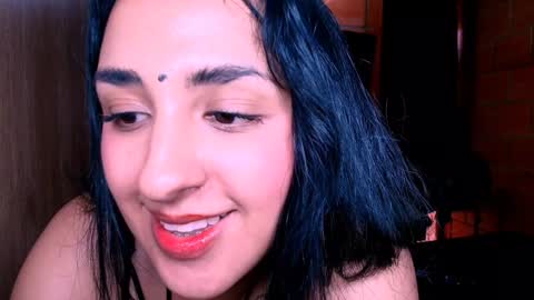 Snapshot of sharain chatting on 01-08-25, 09:44 My real name is bella  Much Gust  online show from 01-08-25, 09:44