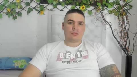 Snapshot of sharkmerlin chatting on 10-27-25, 03:10 jhon deibyd online show from 10-27-25, 03:10