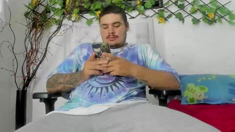 Snapshot of sharkmerlin chatting on 11-11-25, 04:45 jhon deibyd online show from 11-11-25, 04:45