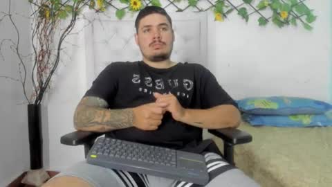 Snapshot of sharkmerlin chatting on 11-18-25, 06:51 jhon deibyd online show from 11-18-25, 06:51