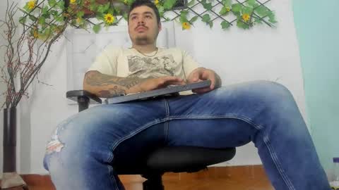 Snapshot of sharkmerlin chatting on 12-15-25, 03:22 jhon deibyd online show from 12-15-25, 03:22