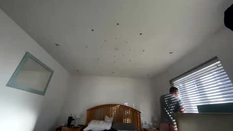 Sharksboy online show from 01-02-25, 01:51