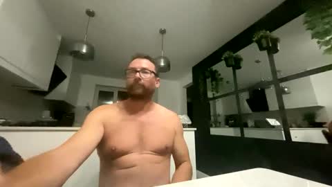 Sharksboy online show from 11-11-25, 04:34