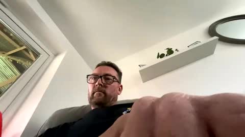 Sharksboy online show from 02-18-26, 01:40