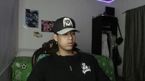 Snapshot of sharky_g chatting on 12-31-24, 01:19 Frqnko online show from 12-31-24, 01:19