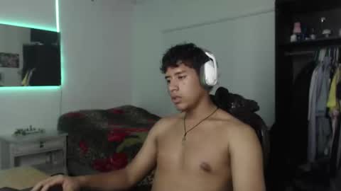 Snapshot of sharky_g chatting on 01-31-25, 06:46 Frqnko online show from 01-31-25, 06:46