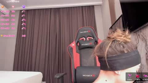 Snapshot of sharlin_13 chatting on 02-02-25, 01:12 Sharlin online show from 02-02-25, 01:12