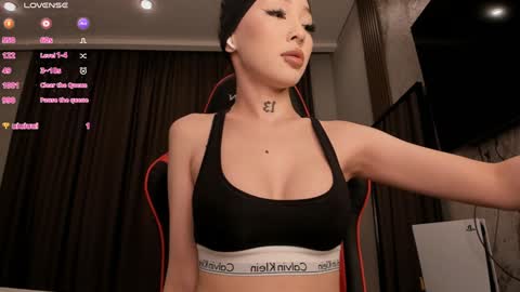 Snapshot of sharlin_13 chatting on 02-08-25, 01:00 Sharlin online show from 02-08-25, 01:00