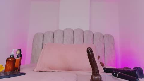 Sharlott online show from 02-06-26, 11:57