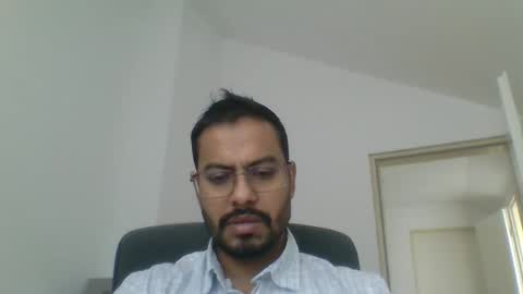 Snapshot of sharmamanxyz chatting on 10-28-25, 10:08 sharmamanxyz online show from 10-28-25, 10:08