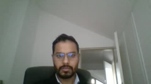 Snapshot of sharmamanxyz chatting on 11-04-25, 03:44 sharmamanxyz online show from 11-04-25, 03:44