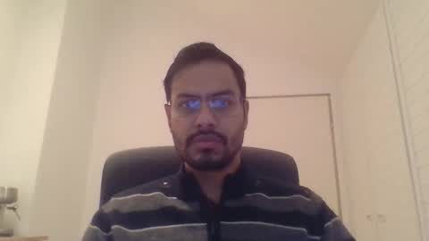 Snapshot of sharmamanxyz chatting on 12-05-25, 07:06 sharmamanxyz online show from 12-05-25, 07:06