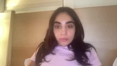 sharnn_b online show from 11-18-25, 06:40