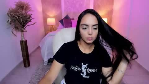 Snapshot of sharon_thompson_ chatting on 09-08-25, 07:24 Sharon online show from 09-08-25, 07:24