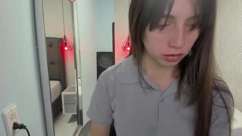 Snapshot of sharonblake5 chatting on 11-24-25, 12:38 M A G N O online show from 11-24-25, 12:38