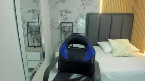 Snapshot of sharonblake5 chatting on 03-03-26, 02:12 M A G N O online show from 03-03-26, 02:12