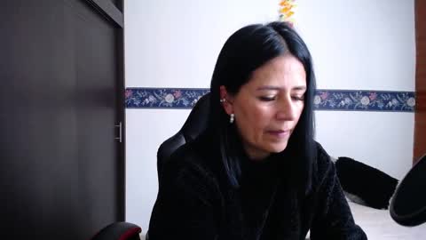 Snapshot of sharoon__cherry_ chatting on 09-23-25, 03:37 sharon online show from 09-23-25, 03:37