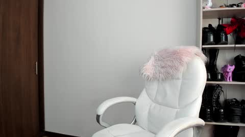 Snapshot of sharpay_evans chatting on 01-29-25, 07:11 Antonia online show from 01-29-25, 07:11