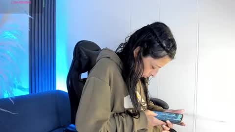 Shauna online show from 02-22-26, 04:57