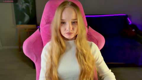 Shawty Mia online show from 11-18-25, 02:10