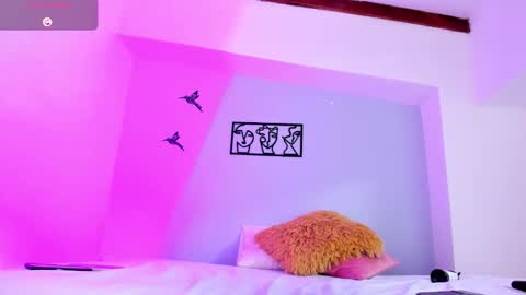 Shayra online show from 11-08-25, 01:06