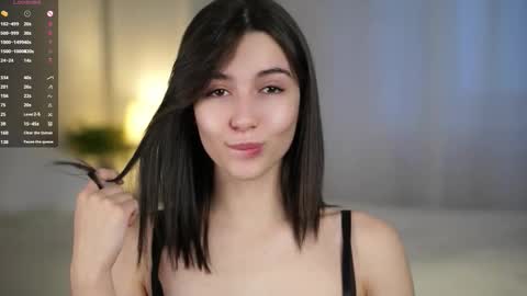 Tessa online show from 10-28-25, 01:20