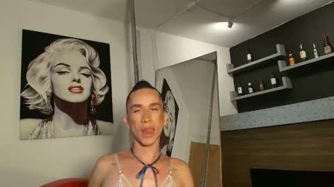 Snapshot of sheikha_mahra chatting on 11-10-25, 04:00 sheikha_mahra online show from 11-10-25, 04:00