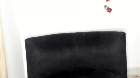 sheilanyarturo online show from 12-17-25, 09:21