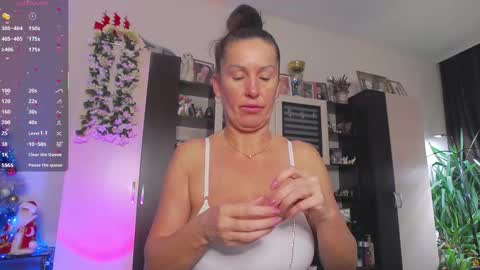 Sheila GMT 2 Tuesday Wednesday Friday Saturday Sunday- 8  5  online show from 01-10-26, 04:47