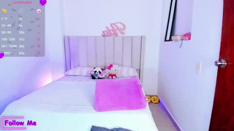 Snapshot of sheirysex chatting on 12-25-24, 06:20 Danna online show from 12-25-24, 06:20