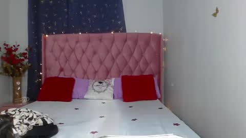 shelia420715 online show from 12-01-25, 05:40