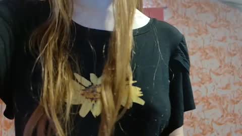 Erika online show from 09-19-25, 07:14