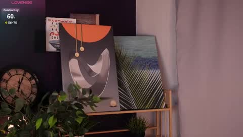 Sofia online show from 10-06-25, 03:59