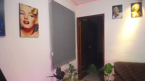 Shellsy H   online show from 02-20-25, 01:57