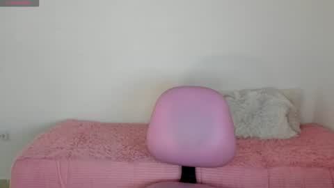 Snapshot of shelly_rohades chatting on 07-12-26, 01:51 online show from 07-12-26, 01:51