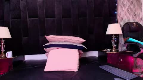 Shelsy online show from 11-08-25, 11:54