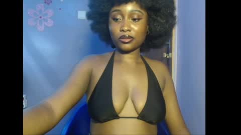 Snapshot of shena_xnomy chatting on 07-07-26, 07:29 Favour online show from 07-07-26, 07:29