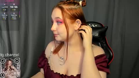 Anna online show from 12-16-25, 03:17