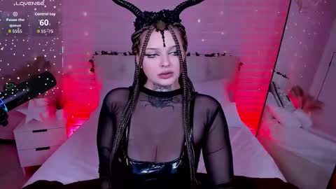 Snapshot of sherri_martinez chatting on 10-06-25, 03:42 sherri_martinez online show from 10-06-25, 03:42