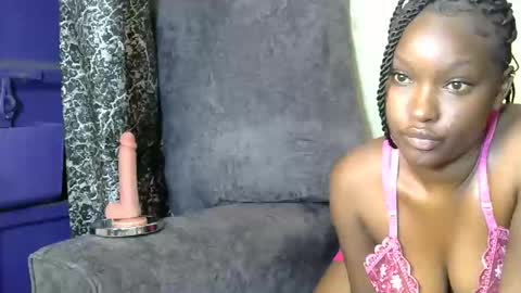 Snapshot of sherry_comet chatting on 12-04-25, 11:46 sherry online show from 12-04-25, 11:46