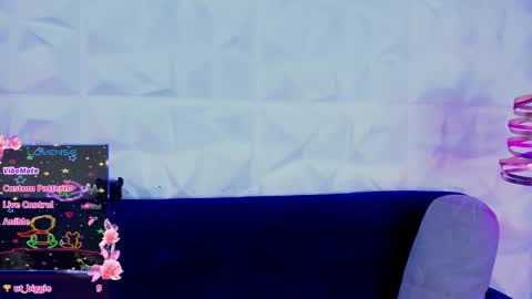 Snapshot of sherydan_love chatting on 02-13-25, 11:26 mia online show from 02-13-25, 11:26