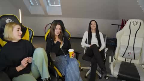 Sheryl online show from 11-21-25, 11:20