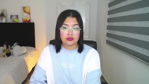 Snapshot of sheryl_stone2 chatting on 02-18-25, 05:53 Sheryl Stone2 online show from 02-18-25, 05:53