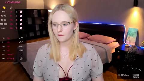 Hello guys my name is Aemilia online show from 03-02-25, 11:39