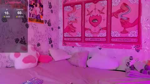 Snapshot of shimi_shimi_ chatting on 10-07-25, 12:13 Samsa online show from 10-07-25, 12:13