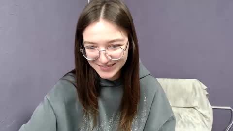 Snapshot of shining_pearl chatting on 02-21-25, 07:34 Jesica online show from 02-21-25, 07:34