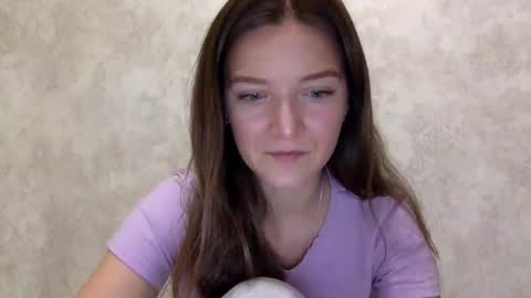 Snapshot of shining_pearl chatting on 09-28-25, 08:14 Jesica online show from 09-28-25, 08:14