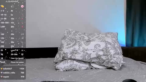 Jennifer  Streaming time online show from 02-24-25, 11:10